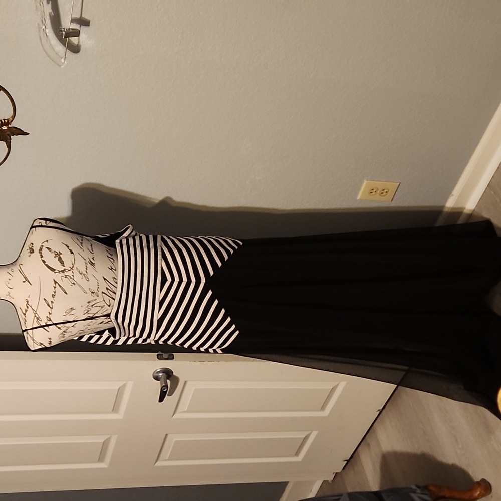 Js Collections Long Drees For Party - image 4